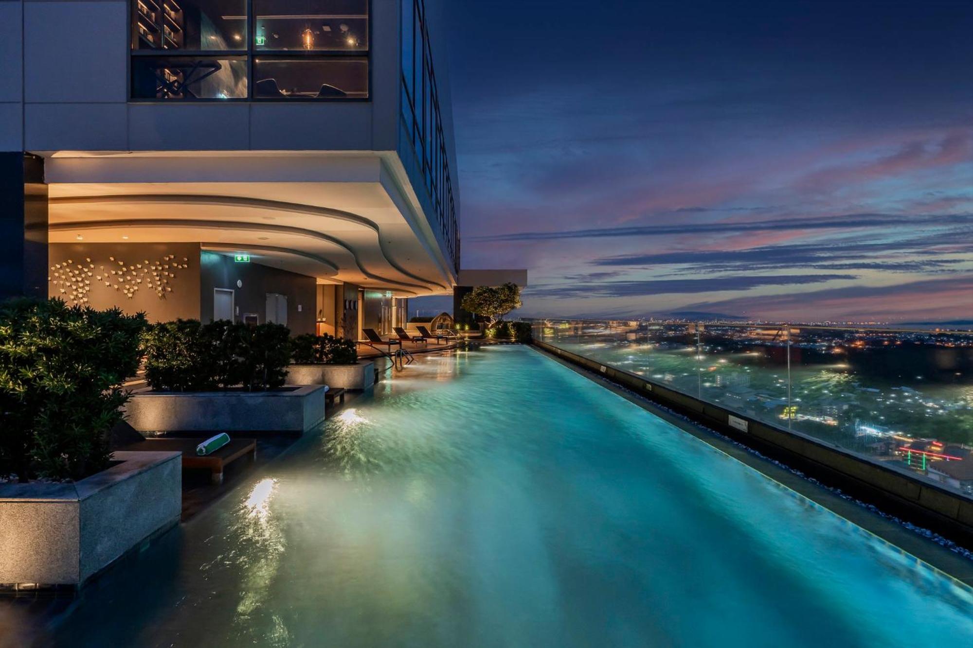 Holiday Inn & Suites Rayong City Centre By Ihg Exterior foto