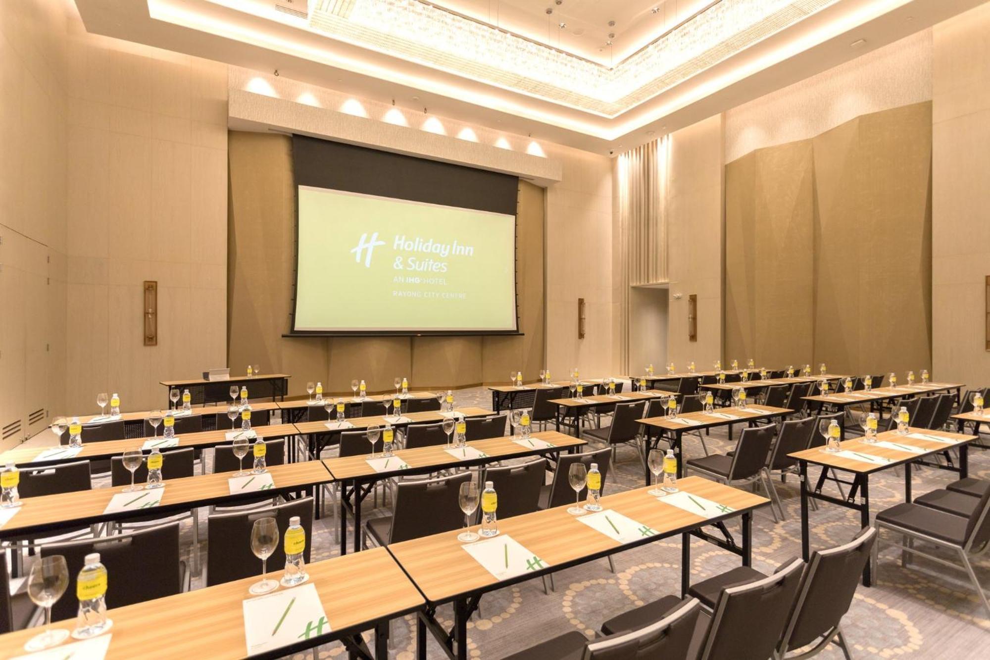 Holiday Inn & Suites Rayong City Centre By Ihg Exterior foto